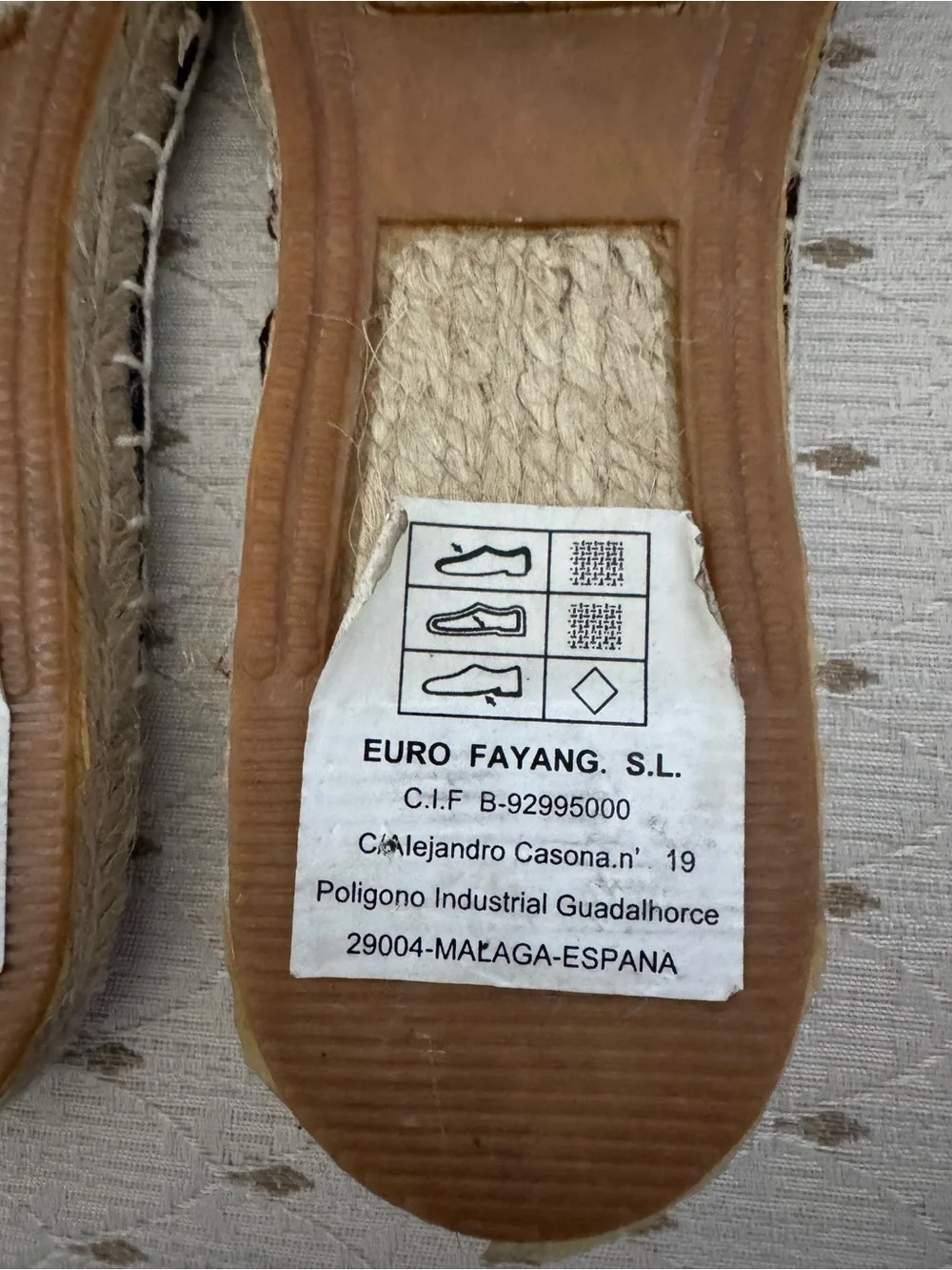 Source Unknown Black Canvas Espadrille Flats with White Stitching